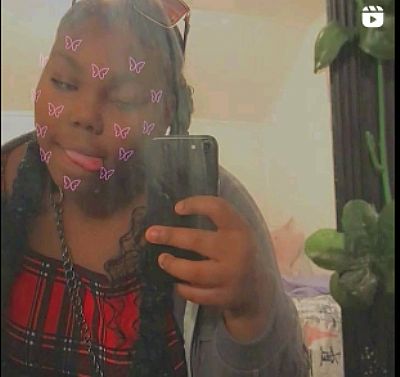 lovelyizzy profile photo