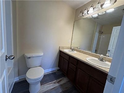 Julia Behr profile photo