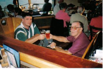 blueeys54 profile photo