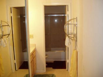 find roomate profile photo