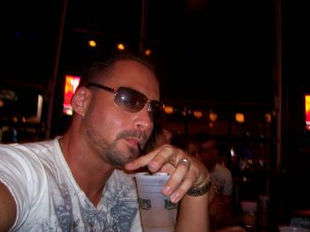 Atrovariousg profile photo