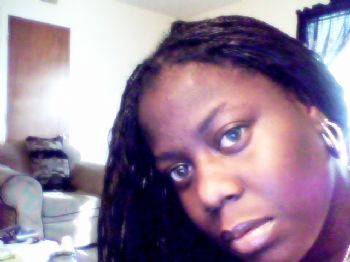 Cece2122 profile photo