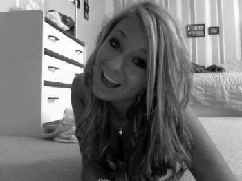 Nicoleeee profile photo