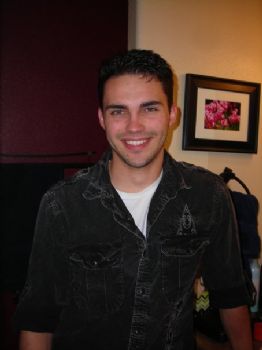 Roommate2011 profile photo