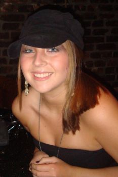 Laura09 profile photo
