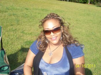 Yvonne13 profile photo