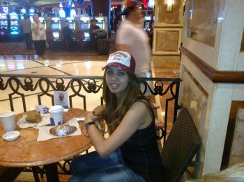 Emy27 profile photo