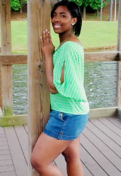 Cece18 profile photo