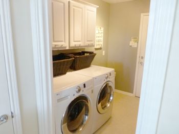 2Rooms1Bath profile photo