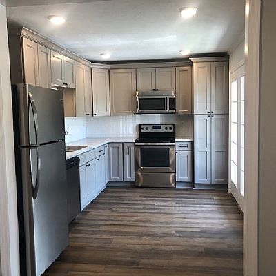 Lcleake profile photo