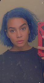 1Vicky16 profile photo