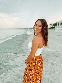 Lizzie28 profile photo