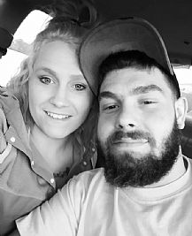 Chazelett91 profile photo