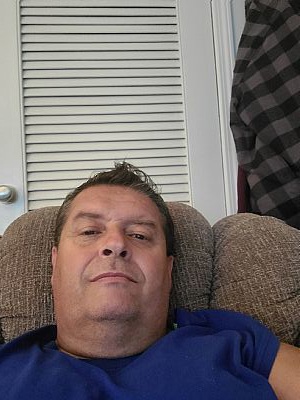 Rvanover72 profile photo