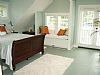 Julianamcm room listing photo
