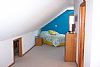 Erin_Norton room listing photo