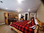 Savannahgrosfi room listing photo