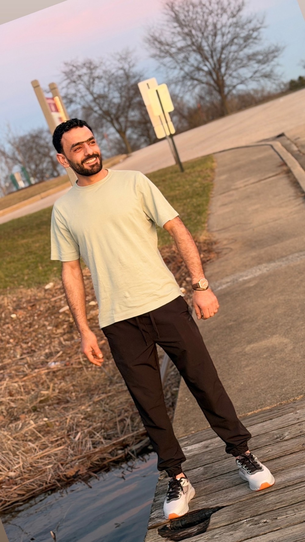 Moe profile photo