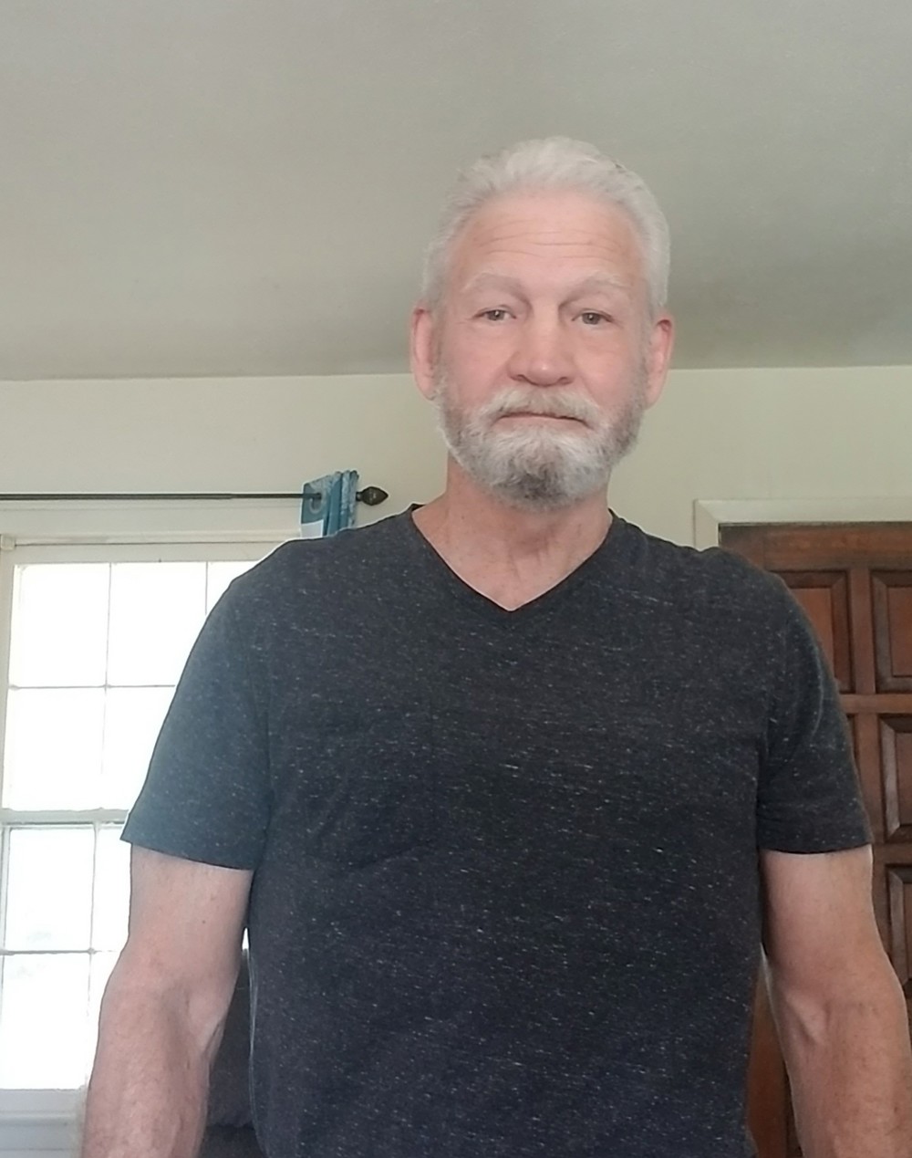 R profile photo