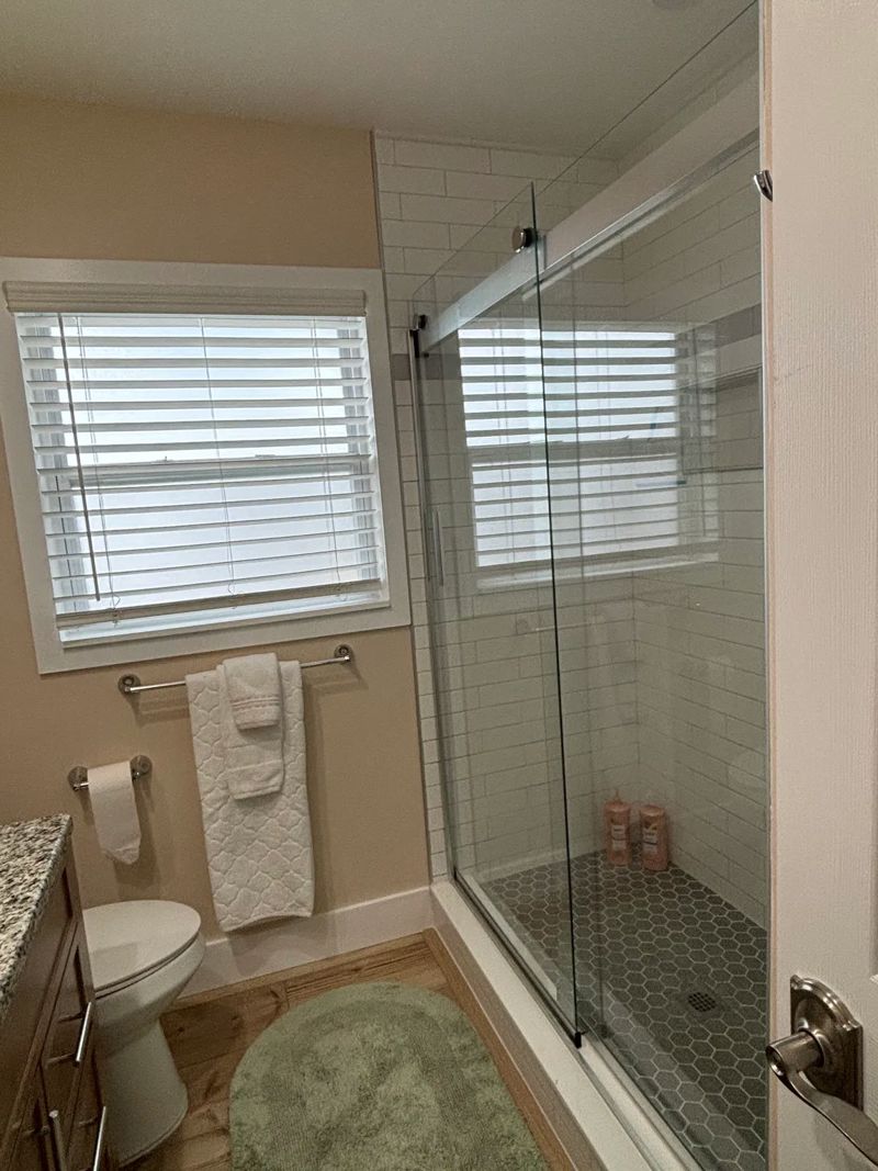 Mellisajane room listing photo