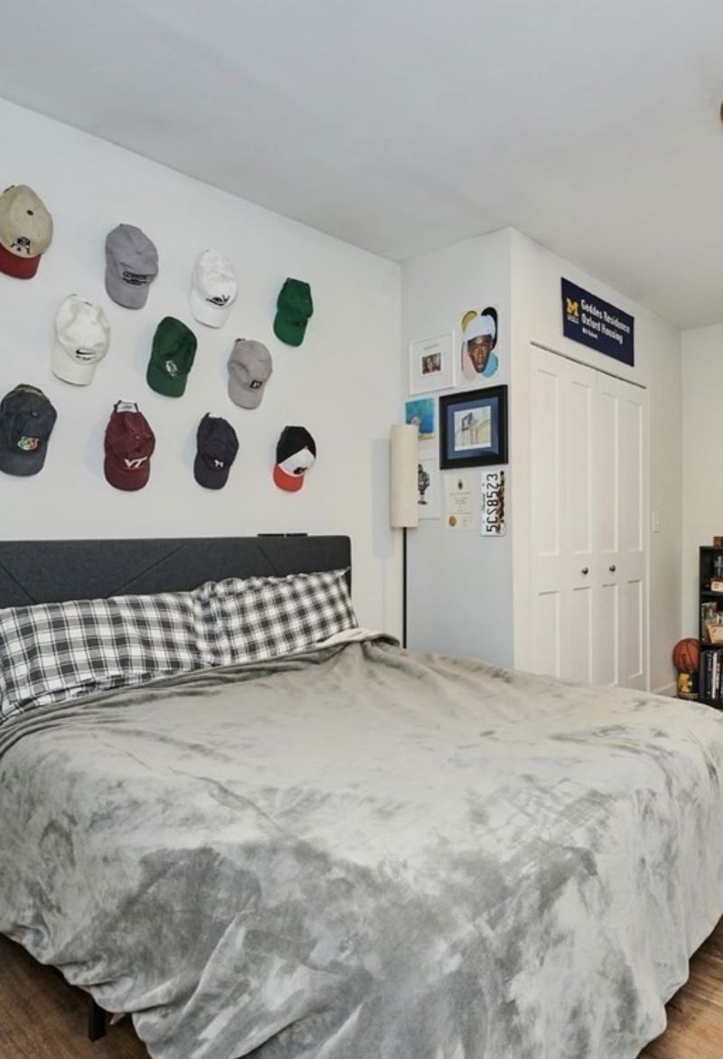 Catherine room listing photo