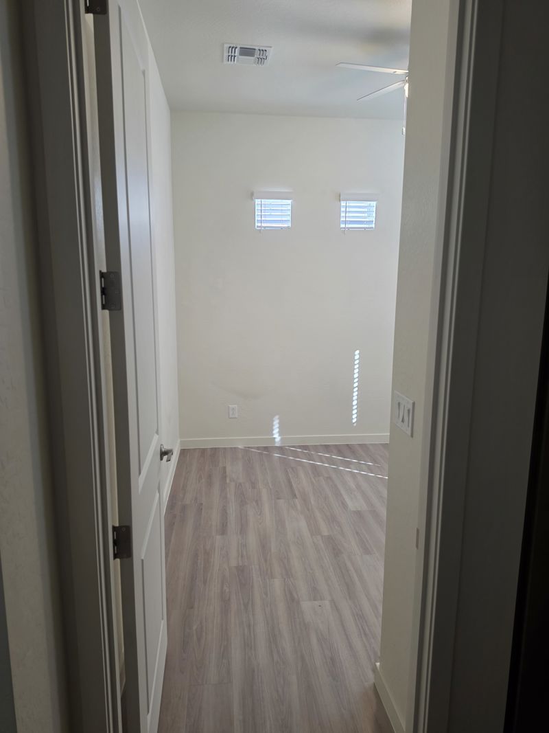 Jadyn room listing photo