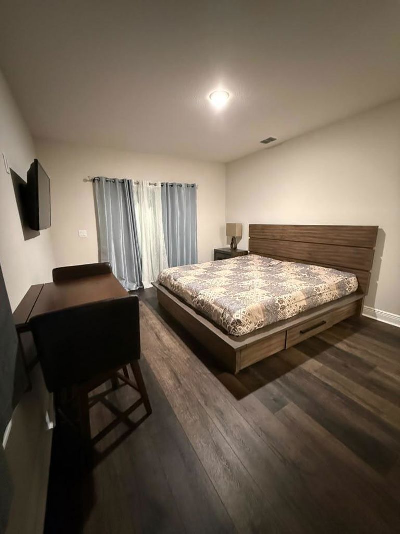 Fabian room listing photo