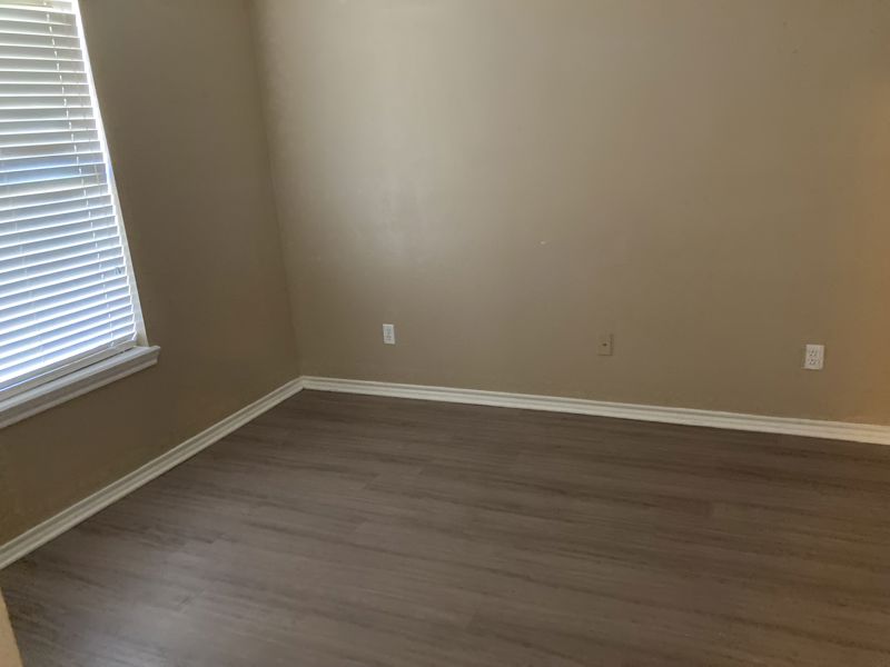 S room listing photo