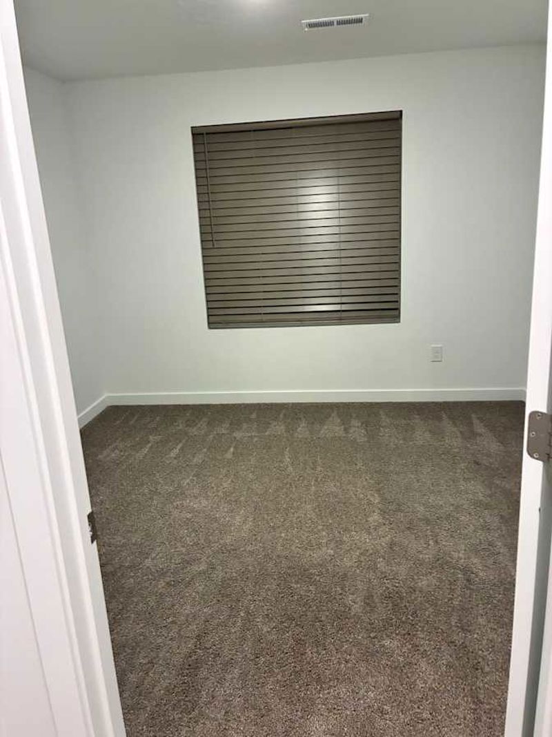Logan room listing photo